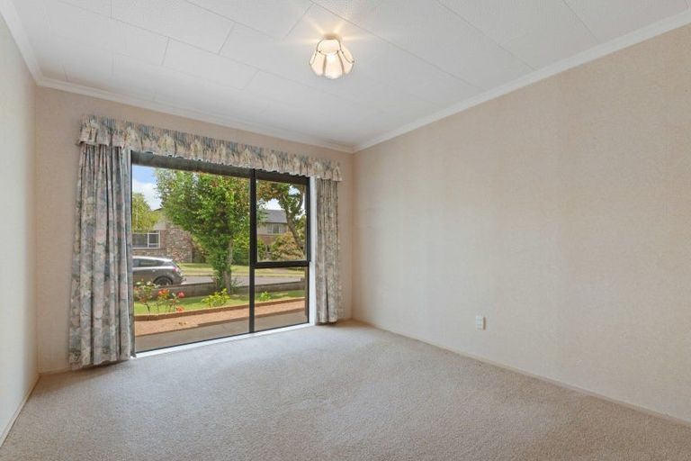 Photo of property in 12 Mark Place, Lynmore, Rotorua, 3010