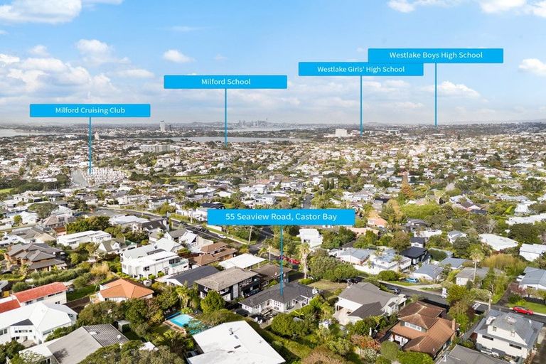 Photo of property in 55 Seaview Road, Castor Bay, Auckland, 0620