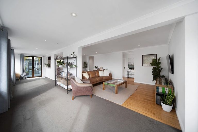 Photo of property in 15 Sea View Terrace, Cockle Bay, Auckland, 2014