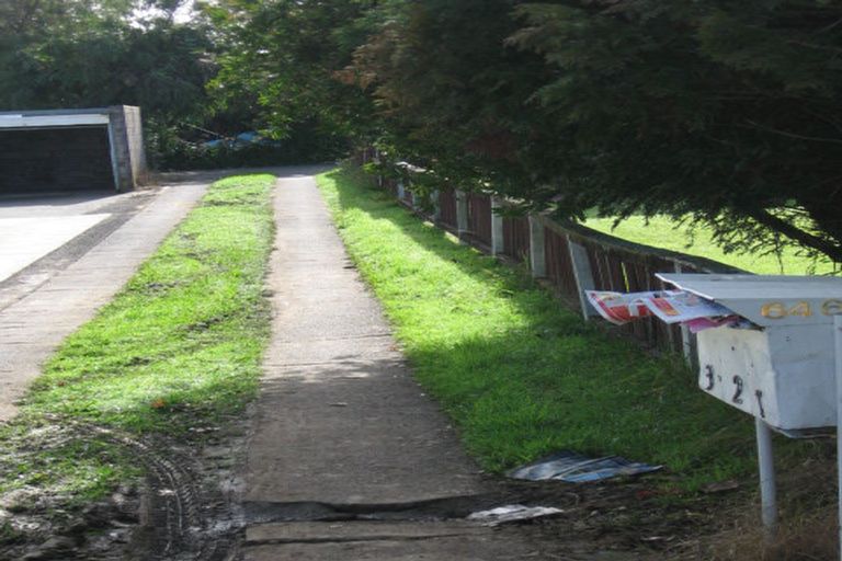 Photo of property in 2/646 Pakuranga Road, Howick, Auckland, 2010