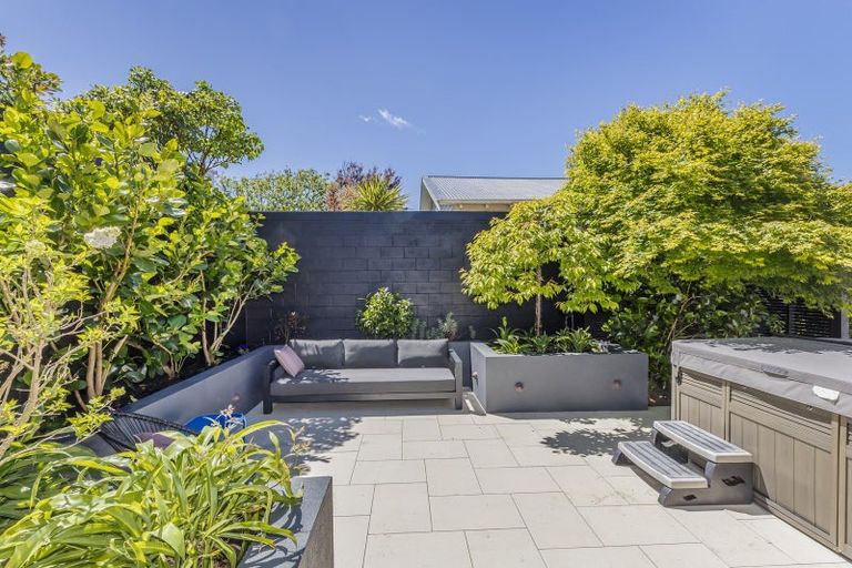 Photo of property in 8 Plymouth Street, Karori, Wellington, 6012