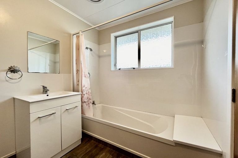 Photo of property in 63 Bledisloe Crescent, Wainuiomata, Lower Hutt, 5014