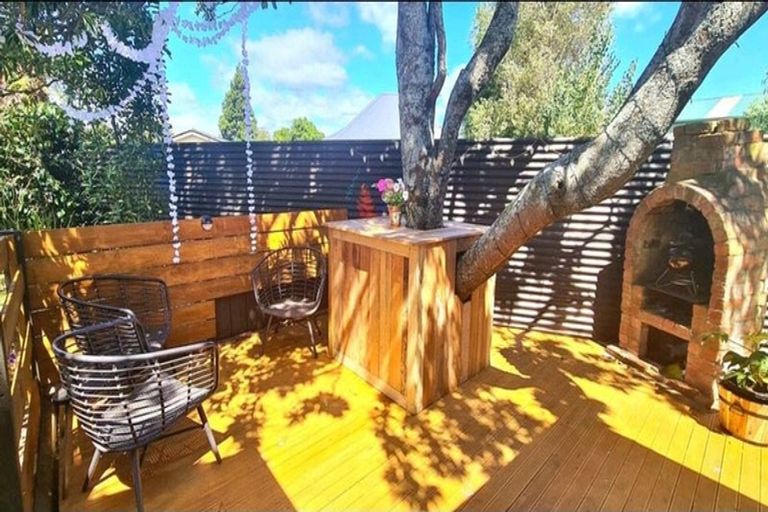 Photo of property in 11 Kirk Street, Otaki, 5512