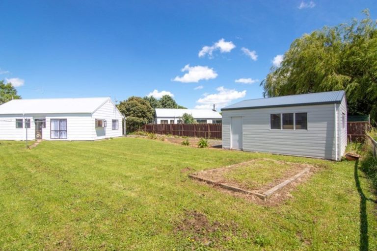 Photo of property in 14 Tawa Street, Tokomaru, Palmerston North, 4474