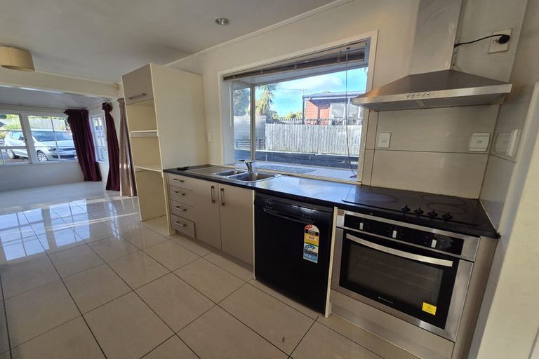 Photo of property in 67 Redoubt Road, Goodwood Heights, Auckland, 2105