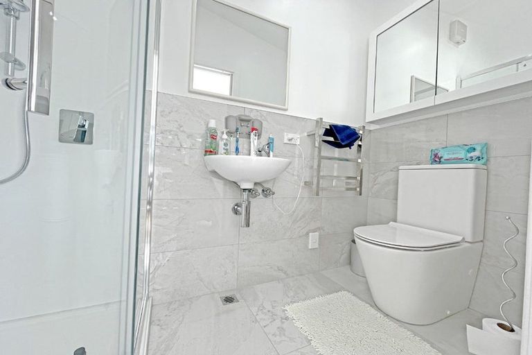 Photo of property in 27 Silverbirch Grove, Churton Park, Wellington, 6037