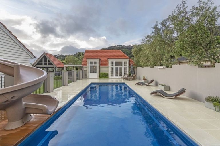 Photo of property in 219 Marine Drive, Lowry Bay, Lower Hutt, 5013