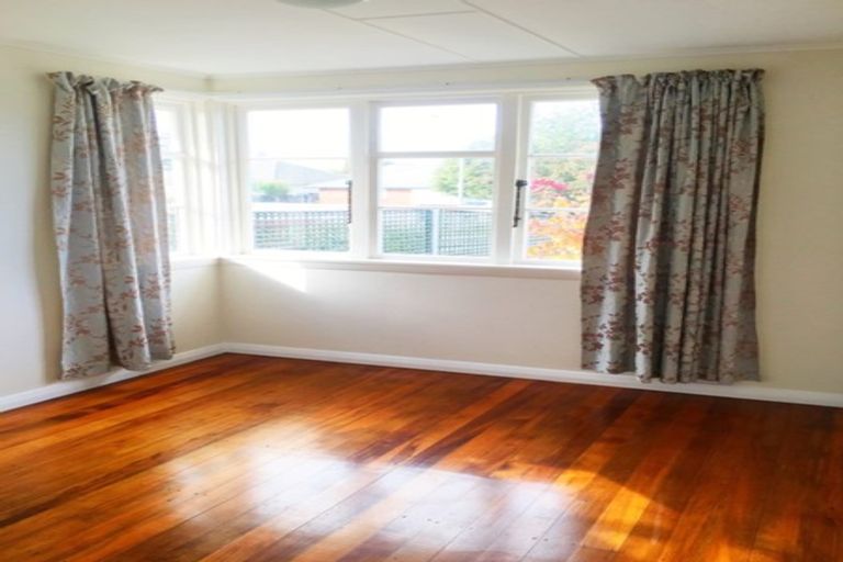 Photo of property in 13 Hillary Crescent, Upper Riccarton, Christchurch, 8041