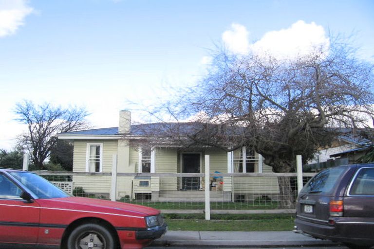 Photo of property in 2/106 Maddison Street, Akina, Hastings, 4122