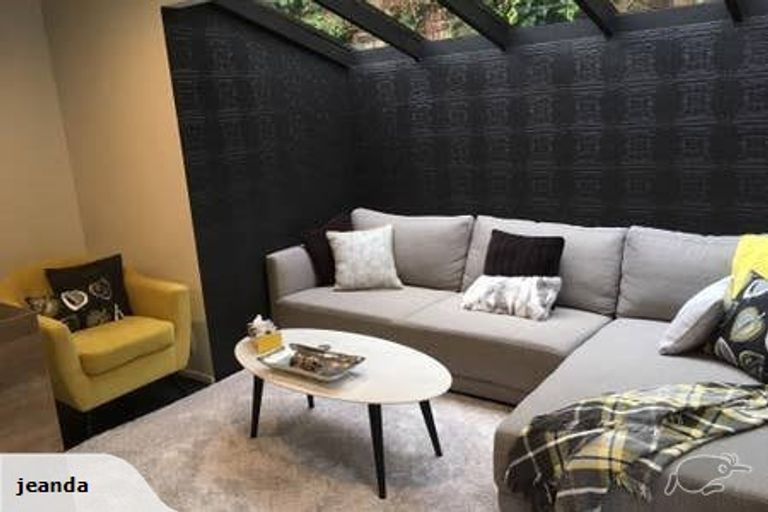 Photo of property in 17 Palliser Road, Roseneath, Wellington, 6011