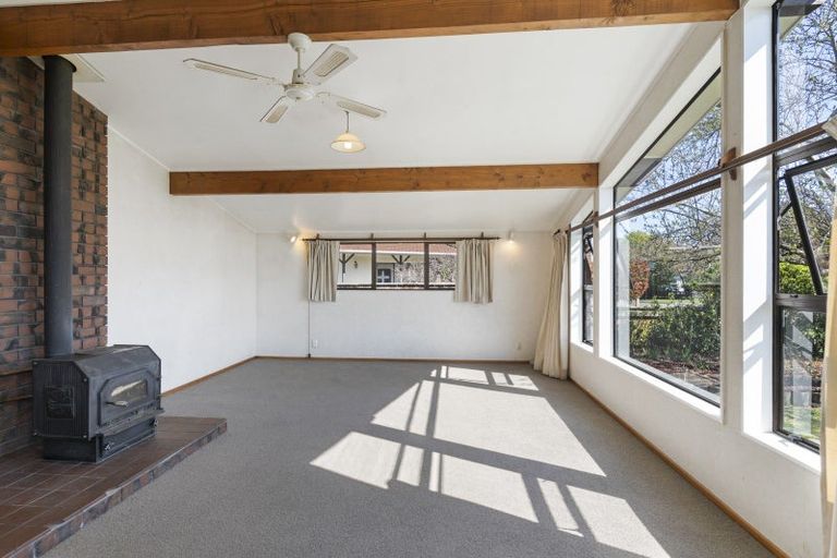Photo of property in 3 Deller Drive, Carterton, 5713