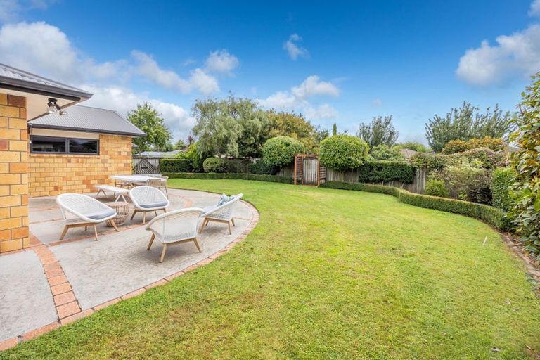 Photo of property in 17 Innswood Place, Rototuna North, Hamilton, 3210