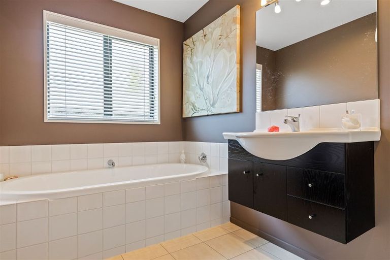 Photo of property in 23 Caleb Place, Northwood, Christchurch, 8051