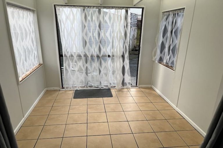 Photo of property in 16 Hydrabad Drive, Waitarere Beach, Levin, 5510