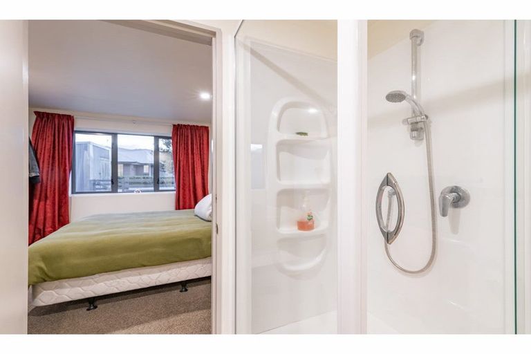 Photo of property in 205 High Street, Oxford, 7430