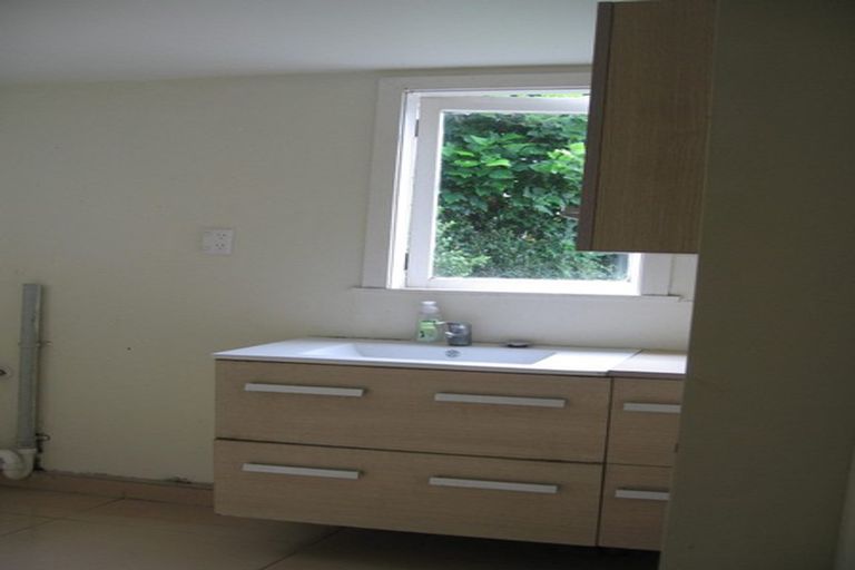 Photo of property in 10 Watea Road, Torbay, Auckland, 0630