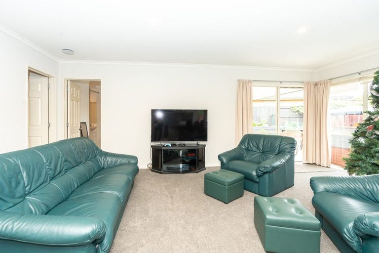 Photo of property in 38 Bramley Drive, Rototuna, Hamilton, 3210