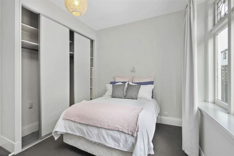 Photo of property in 1/19 Hills Road, Edgeware, Christchurch, 8013