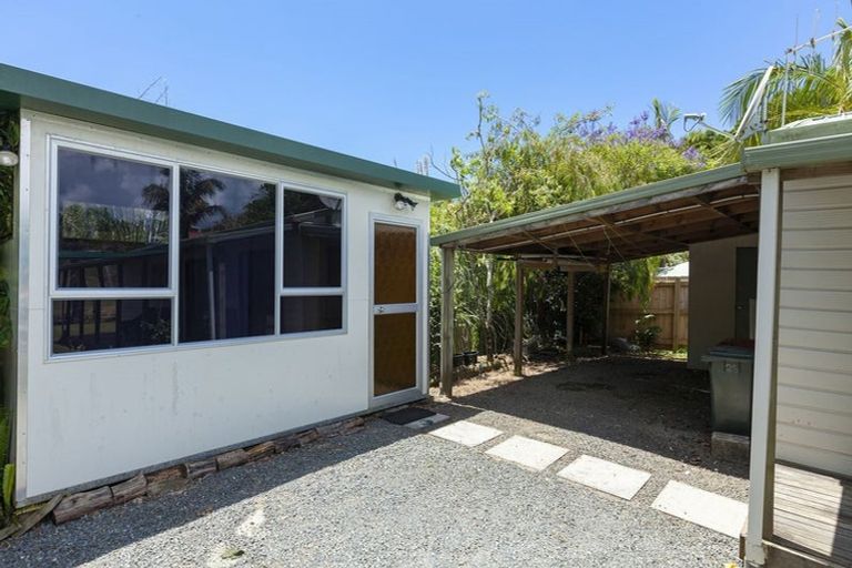 Photo of property in 25 Paradise Road, Coopers Beach, 0420
