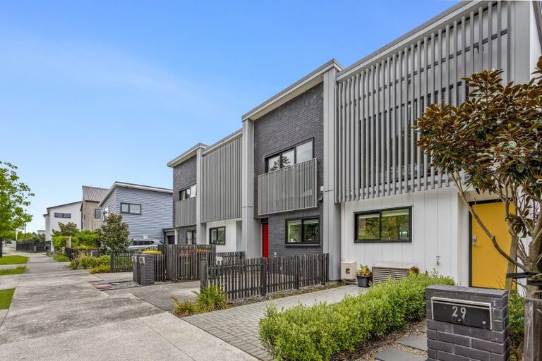 Photo of property in 29 Konoba Avenue, Kumeu, 0810