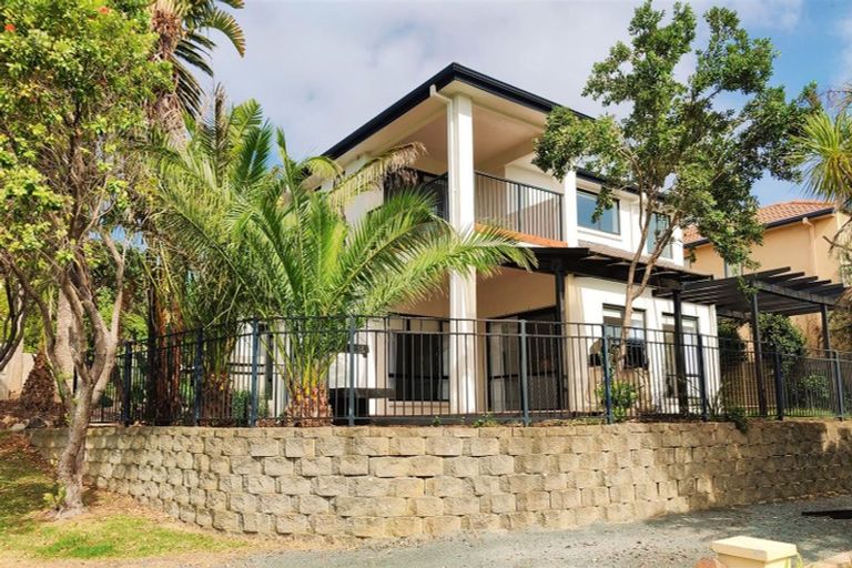 Photo of property in 2 Quarter Deck Lane, Gulf Harbour, Whangaparaoa, 0930