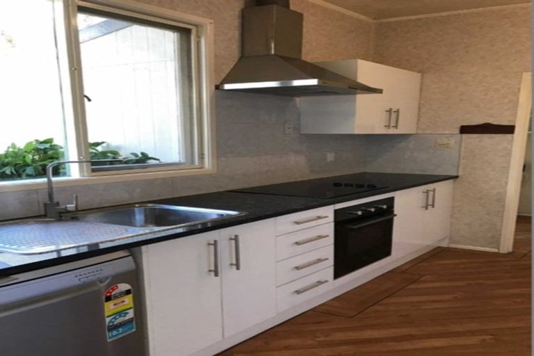 Photo of property in 3 Damian Way, Weymouth, Auckland, 2103