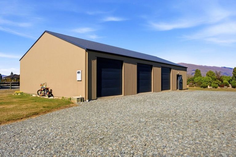 Photo of property in 19 The Drive, Twizel, 7999