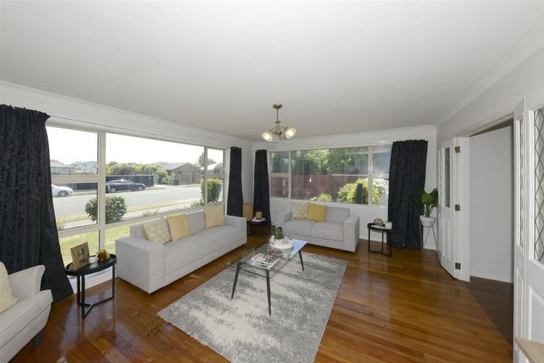 Photo of property in 138 Grimseys Road, Redwood, Christchurch, 8051