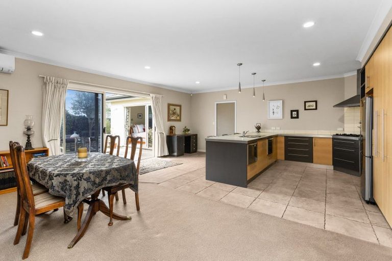 Photo of property in 24 Merlot Drive, Greenmeadows, Napier, 4112