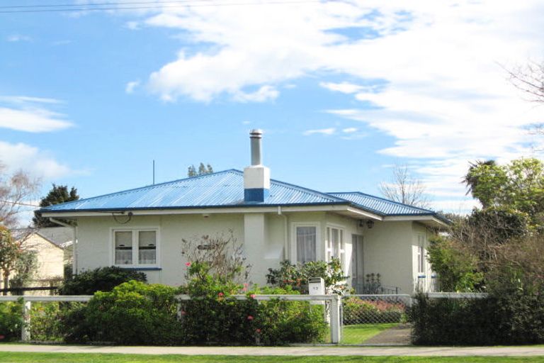 Photo of property in 53 Ferry Road, Clive, 4102