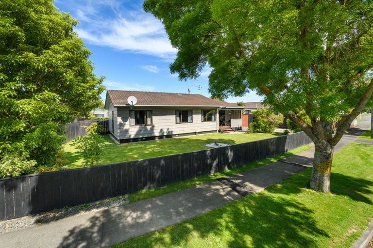 Photo of property in 66 Geraldine Crescent, Cloverlea, Palmerston North, 4412