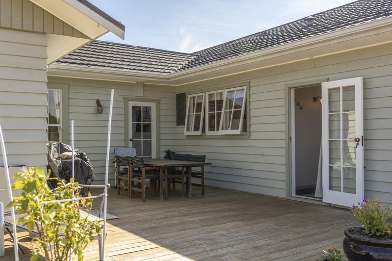 Photo of property in 69-71 Charles Street, Carterton, 5713