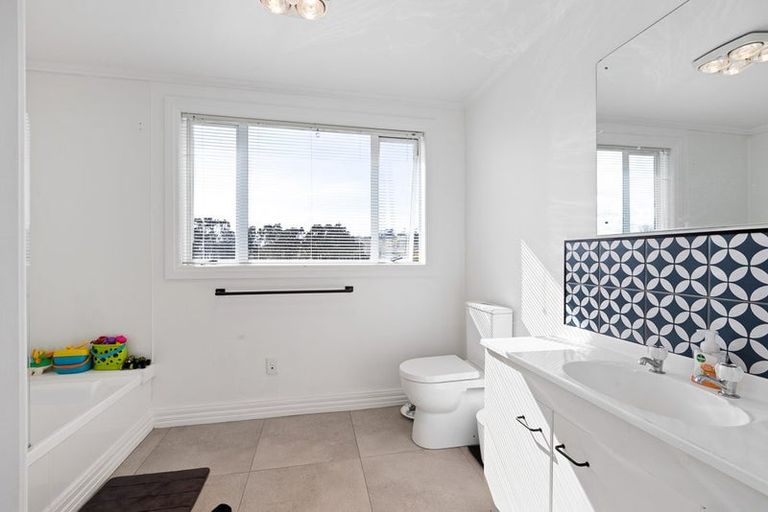 Photo of property in 146 Top Road, Dairy Flat, Albany, 0792