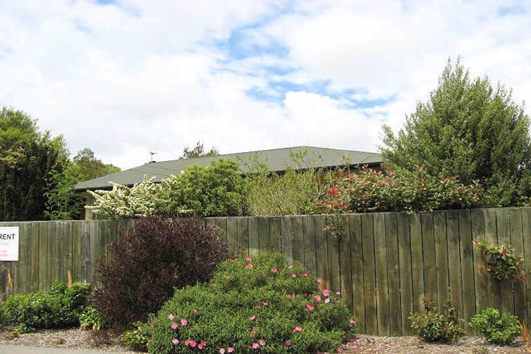 Photo of property in 402 Ilam Road, Bryndwr, Christchurch, 8053