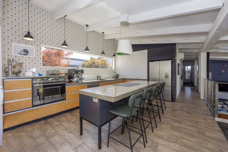 Photo of property in 12 Hillview Place, Wanaka, 9305