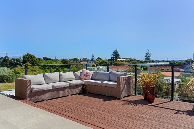 Photo of property in 14 Duncans Way, Otaki Beach, Otaki, 5512