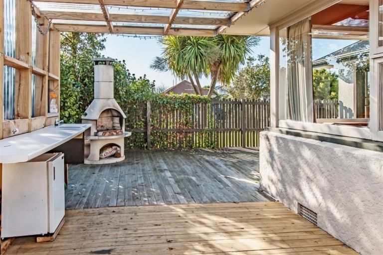 Photo of property in 73 Bridge Street, New Brighton, Christchurch, 8062