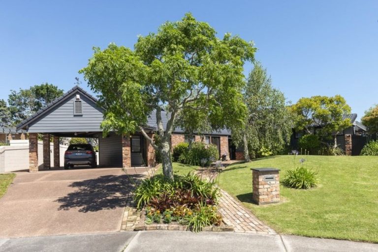 Photo of property in 9 Colleen Court, Cockle Bay, Auckland, 2014