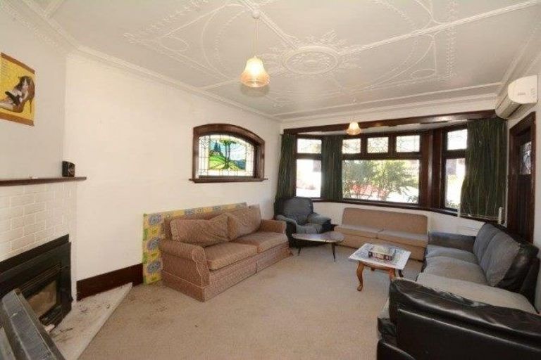 Photo of property in 1 Crown Street, North East Valley, Dunedin, 9010