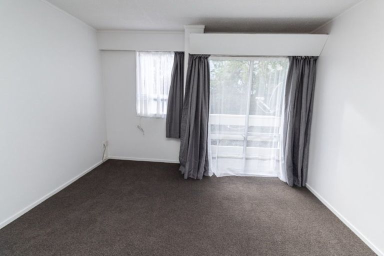 Photo of property in 5 Hawker Street, Mount Victoria, Wellington, 6011