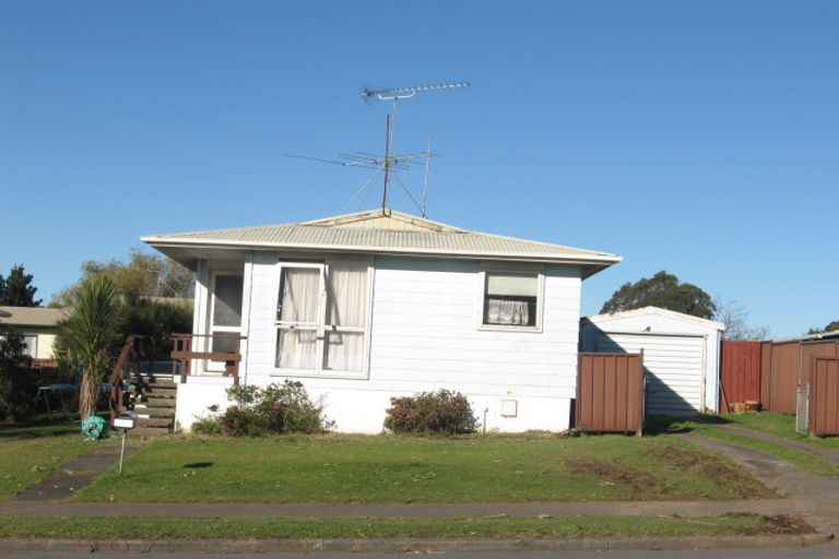 Photo of property in 144 Mahia Road, Wattle Downs, Auckland, 2103