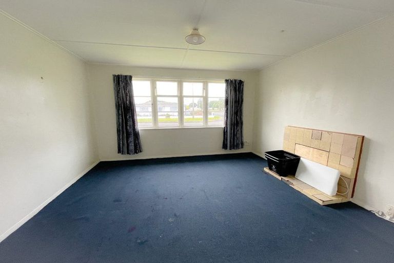 Photo of property in 19 Carson Street, Castlecliff, Whanganui, 4501