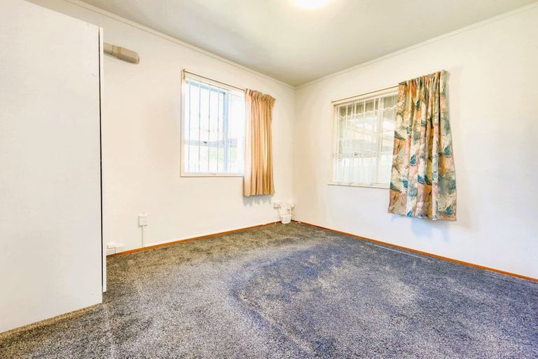 Photo of property in 26 Tamaki Bay Drive, Pakuranga, Auckland, 2010
