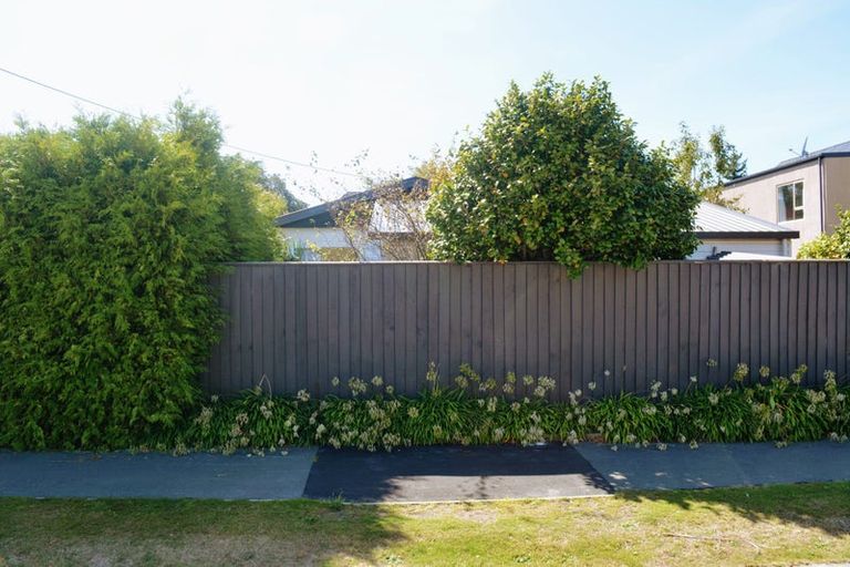 Photo of property in 27 Grassmere Street, Papanui, Christchurch, 8052