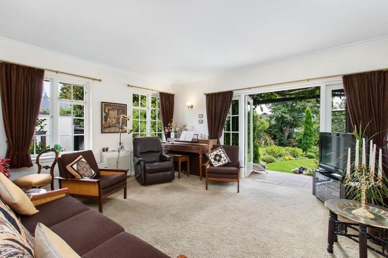 Photo of property in 19 Glandovey Road, Fendalton, Christchurch, 8052