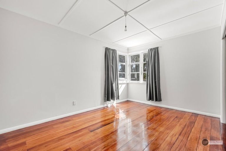 Photo of property in 66 Wilkie Crescent, Naenae, Lower Hutt, 5011