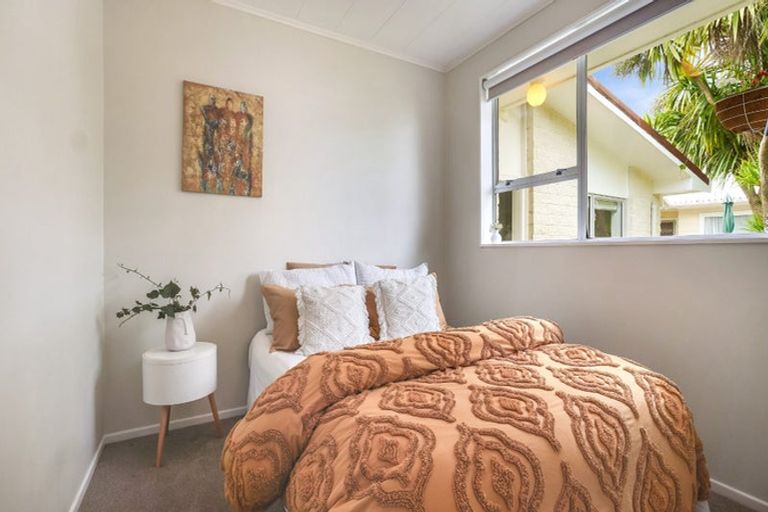 Photo of property in 1/10 Denver Grove, Totara Park, Upper Hutt, 5018