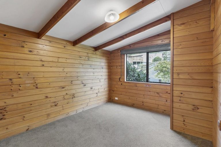 Photo of property in 22 Randal Place, Bayview, Auckland, 0629