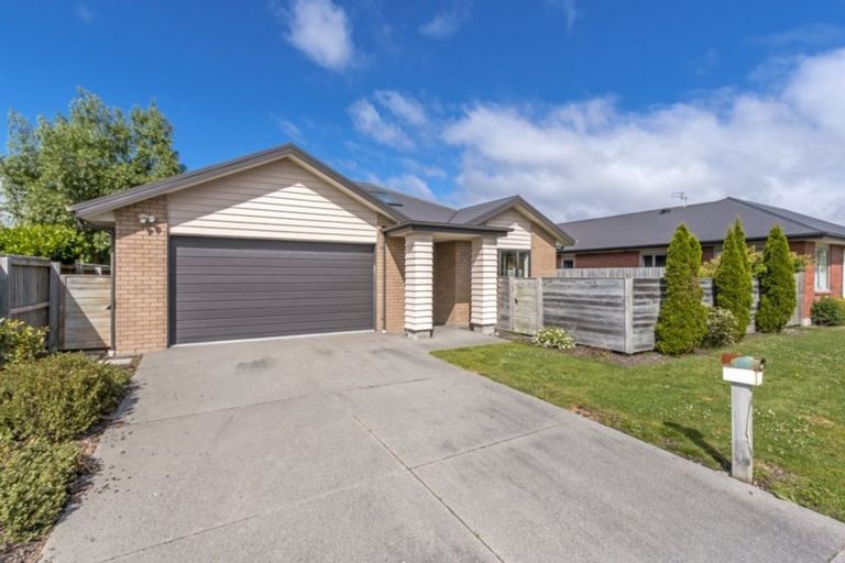 Photo of property in 6 Saint Peters Close, Woolston, Christchurch, 8062