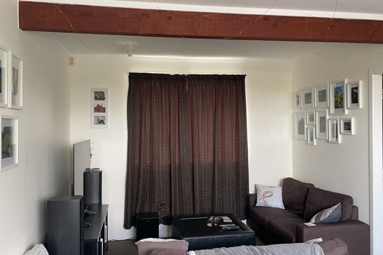 Photo of property in 61a Baylands Drive, Newlands, Wellington, 6037